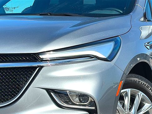 Used 2024 Buick Enclave Essence w/ Sport Touring Edition image 4