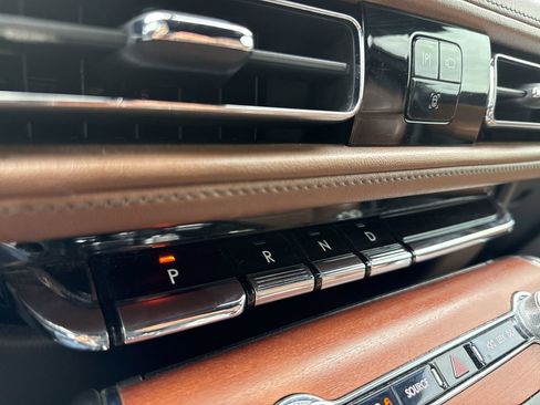 Used 2020 Lincoln Aviator Reserve w/ Equipment Group 202A AWD/4WD image 22