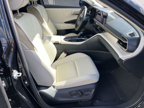 Used 2026 Toyota Crown w/ Advanced Technology Package AWD/4WD image 34