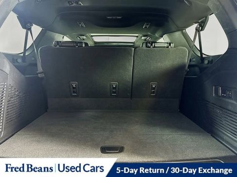 Used 2022 Chevrolet Suburban LT w/ LT Signature Plus Package image 28