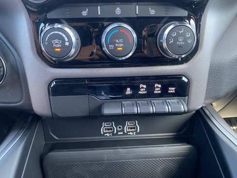 New 2026 RAM 1500 Big Horn AWD/4WD image 31