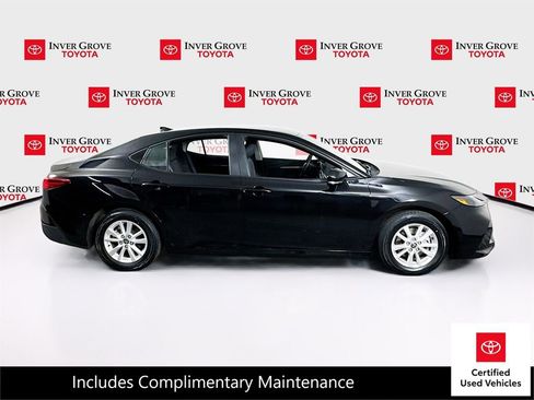 Certified 2025 Toyota Camry LE image 5