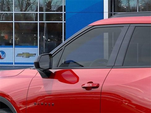 New 2025 Chevrolet Blazer LT w/ Convenience Package image 12