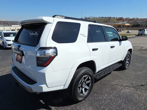 Used 2023 Toyota 4Runner TRD Off-Road image 8