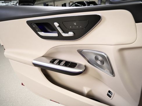 Certified 2025 Mercedes-Benz C 300 4MATIC Sedan image 28