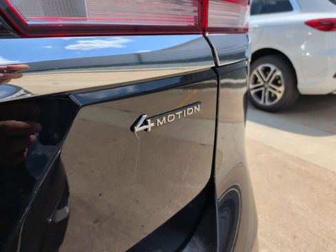 Used 2023 Volkswagen Atlas SEL Premium AWD/4WD image 38