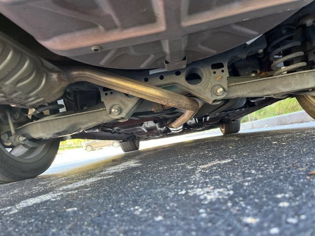 Used 2012 Ford Taurus Limited FWD image 31