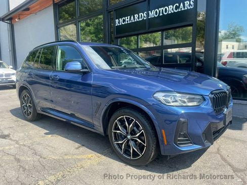Used 2023 BMW X3 xDrive30i AWD/4WD image 1