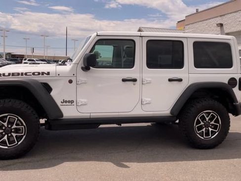 Used 2026 Jeep Wrangler Unlimited Rubicon AWD/4WD image 6