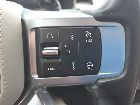 Used 2023 Land Rover Discovery HSE R-Dynamic AWD/4WD image 37