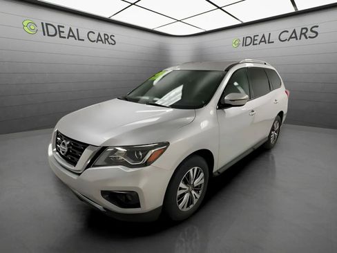 Used 2020 Nissan Pathfinder SV FWD image 1