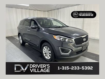Used 2017 Kia Sorento AWD w/ LX Convenience Package