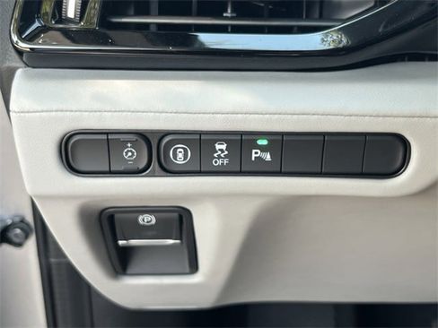 Used 2026 Acura MDX w/ Technology Package image 25