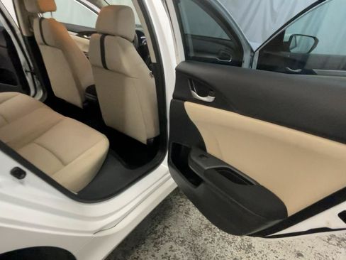 Used 2020 Honda Civic LX image 24