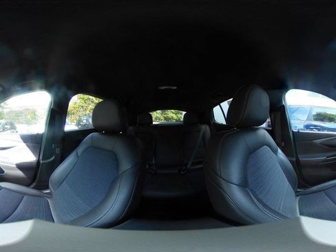 Used 2025 Buick Envista Preferred FWD image 36