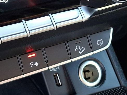 Used 2022 Audi SQ5 Premium image 28