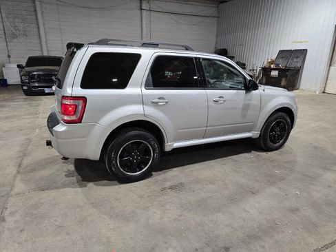 Used 2009 Ford Escape XLT image 12