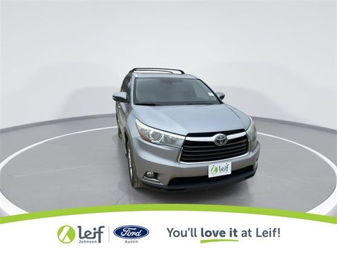 Used 2015 Toyota Highlander Limited Platinum image 3