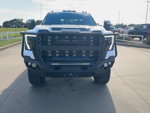 Used 2025 GMC Sierra 2500 Denali Ultimate AWD/4WD image 4
