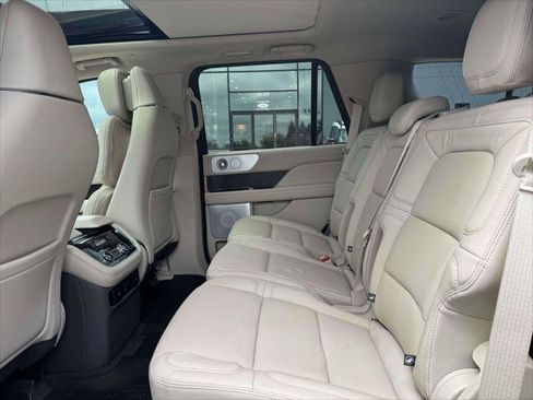 Used 2020 Lincoln Navigator Reserve w/ Luxury Package AWD/4WD image 14