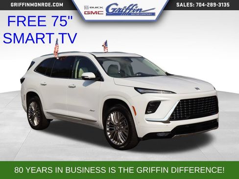 New 2027 Buick Enclave Avenir w/ LPO, Illumination Package FWD image 6