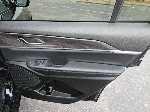 Used 2023 Jeep Grand Cherokee L Limited w/ Trailer Tow Group (B) image 17