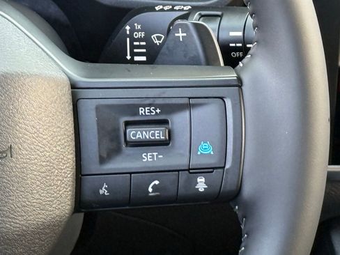 Used 2026 Nissan Rogue SV image 31