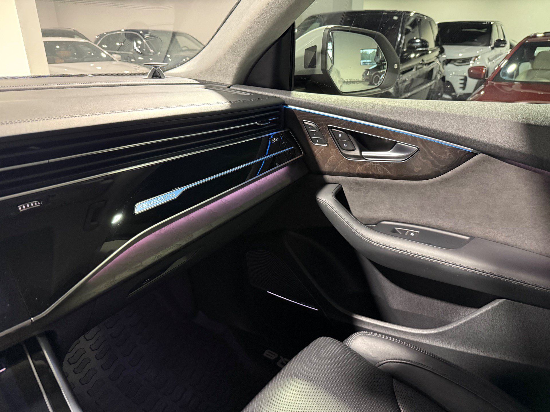 Used 2019 Audi Q8 Prestige w/ Luxury Package AWD/4WD image 44