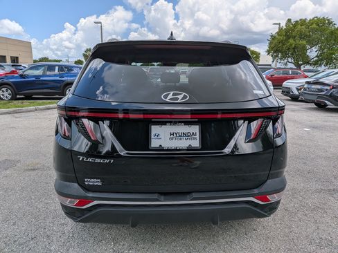 Used 2023 Hyundai Tucson SEL FWD image 5