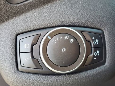 Certified 2017 Ford Escape SE image 20