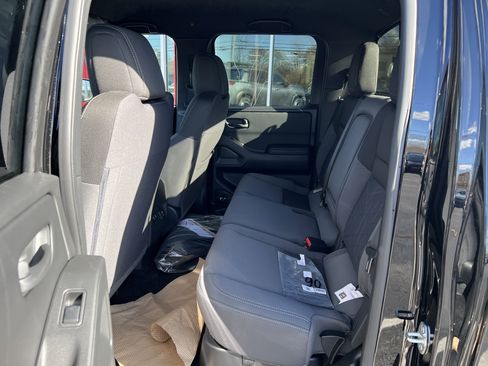 New 2026 Nissan Frontier SV w/ SV Convenience Package image 5