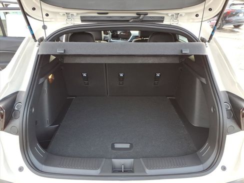 New 2026 Chevrolet Trax RS w/ Driver Confidence Package image 10