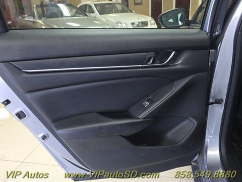 Used 2018 Honda Accord LX image 12