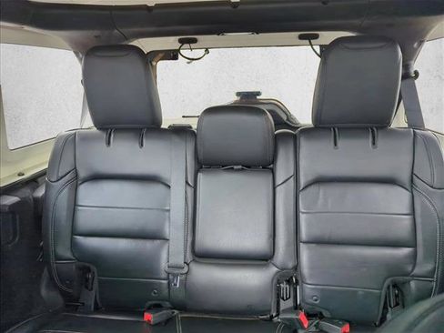 Used 2019 Jeep Wrangler Unlimited Sahara image 21