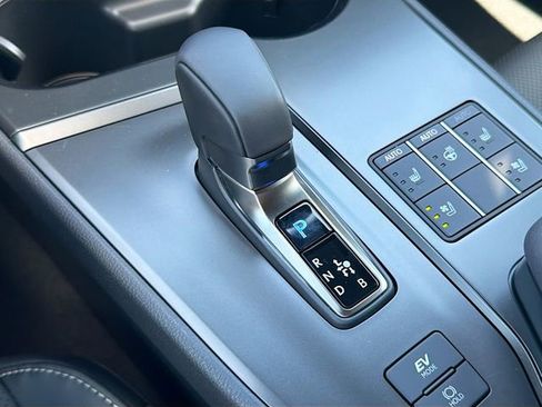 New 2026 Lexus UX 300h FWD image 28