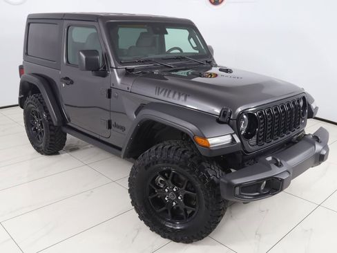 Used 2024 Jeep Wrangler Willys AWD/4WD image 16
