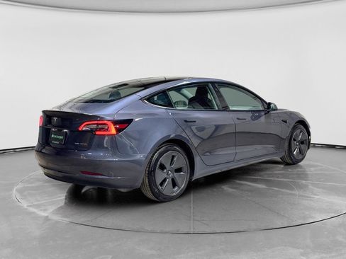Used 2022 Tesla Model 3 Long Range image 3