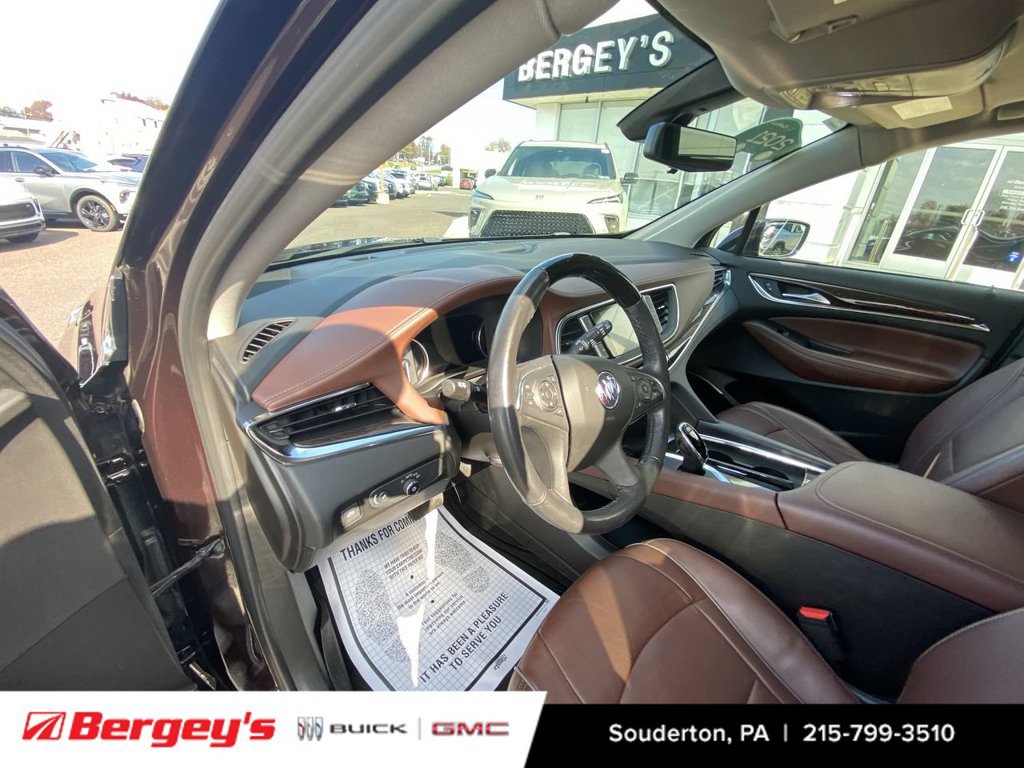 Used 2021 Buick Enclave Avenir w/ Avenir Technology Package AWD/4WD image 11