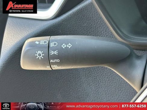 Used 2023 Toyota Corolla SE w/ Carpet Mat Package (TMS) FWD image 24