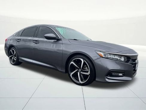 Used 2018 Honda Accord Sport image 7