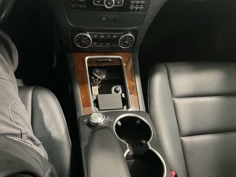 Used 2015 Mercedes-Benz GLK 250 BlueTEC 4MATIC image 11