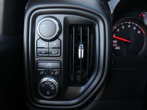 Used 2021 GMC Sierra 1500 Base w/ Sierra Value Package image 18