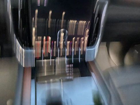 Used 2025 GMC Yukon Denali image 25