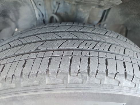 Used 2022 Toyota RAV4 LE FWD image 3