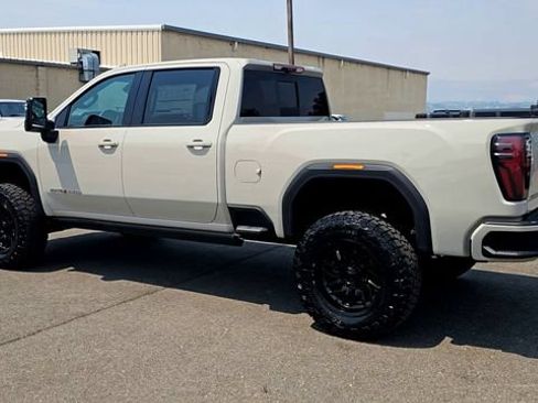 New 2026 GMC Sierra 3500 AT4 w/ AT4 Premium Plus Package AWD/4WD image 7