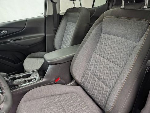 Used 2024 Chevrolet Equinox LT image 10