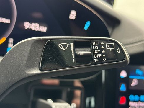 Used 2023 Porsche Taycan GTS image 32