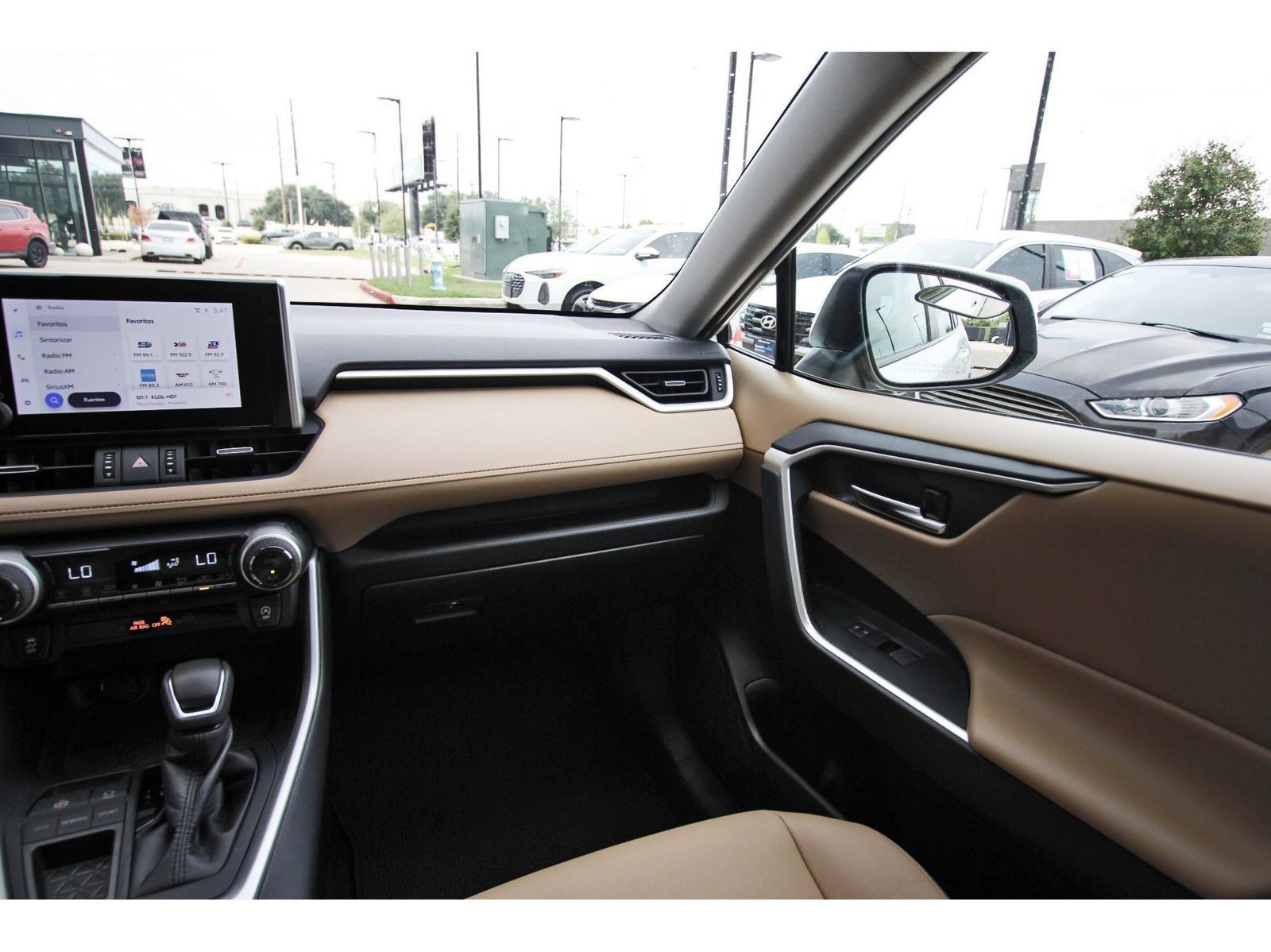 Used 2024 Toyota RAV4 XLE Premium FWD image 12
