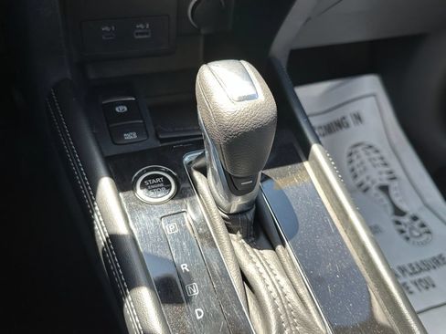 Used 2024 Nissan Kicks SR FWD image 27