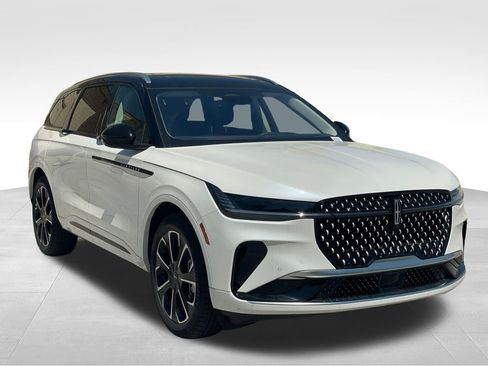 New 2026 Lincoln Nautilus Reserve AWD/4WD image 7